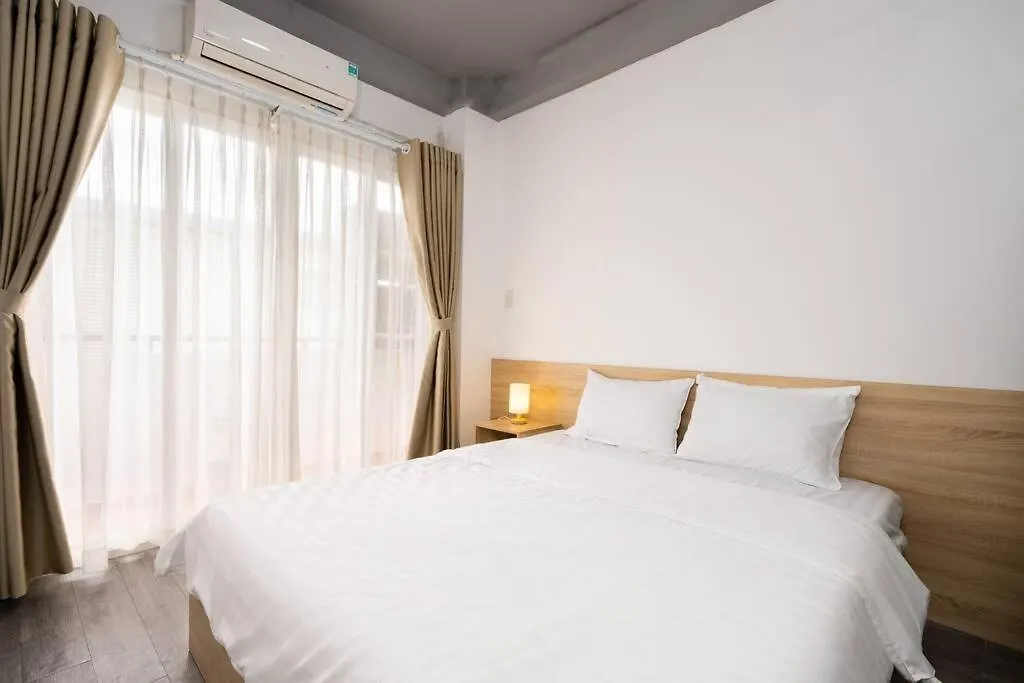 Glass-Walled Design Condo In D1 Thành Pho Ho Chí Minh 0*,  Vietnam